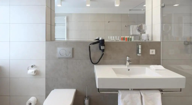 Номер Standard Hotel Hiller in Abstatt