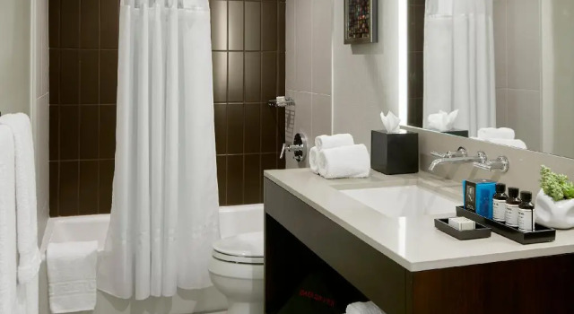 Четырёхместный номер Standard Hotel Lucent