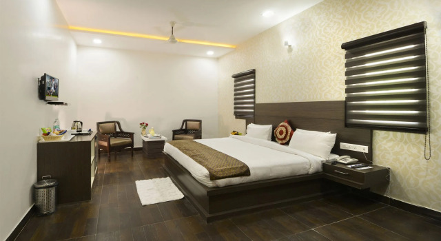 Hotel Heaven Resorts