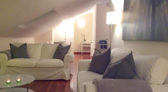Huoneisto Apartment La Mansarda