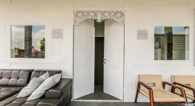 Yaz Villa Seminyak, Rezervovat Vila Chaty v Bali, Chalupa
