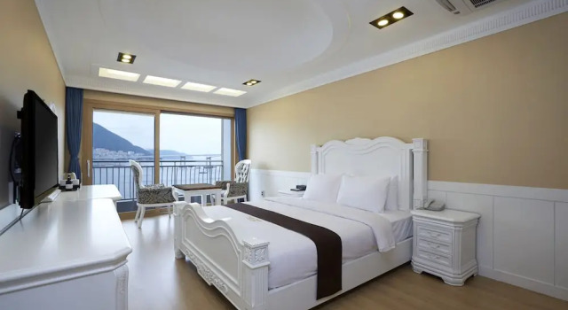 Двухместный номер Premium с балконом Busan Beach Hotel Busan Songdo