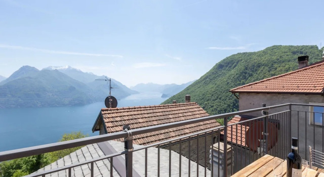 Коттедж Cozy Hideaway Above Lake Como