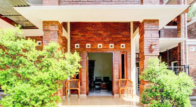 SPOT ON 93819 Homestay Shinta Syariah