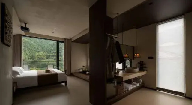Кровать в общем номере с 3 комнатами Shanyueji MOONHILL Design Guesthouse