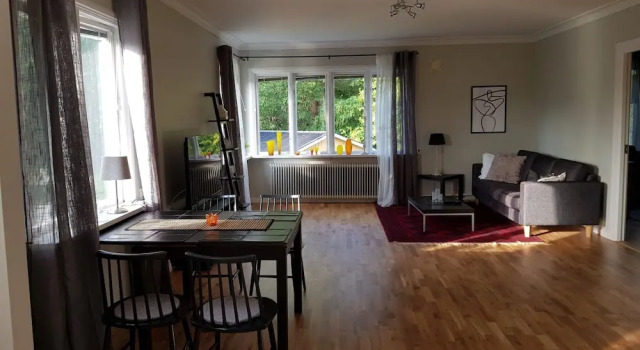 Апартаменты Lovely Spacious Apartment  centerally