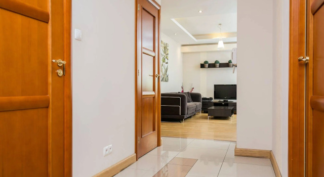 AAA Krakow Apartments - Royal Apartments, Забронировать Апартаменты/квартира Апартаменты Кракова, рядом с Церковь Святого Франциска Ассизи, Апартаменты/квартира