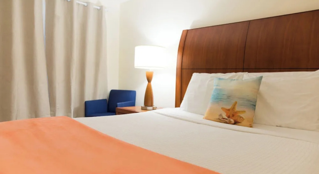 Номер Standard Broadway Court Motel