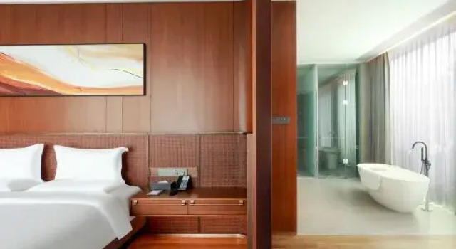 Suite Royal Hotel
