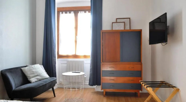 Апартаменты Superior Appartements Confidence - hyper centre ville, calme SEJOURAIXLESBAINS