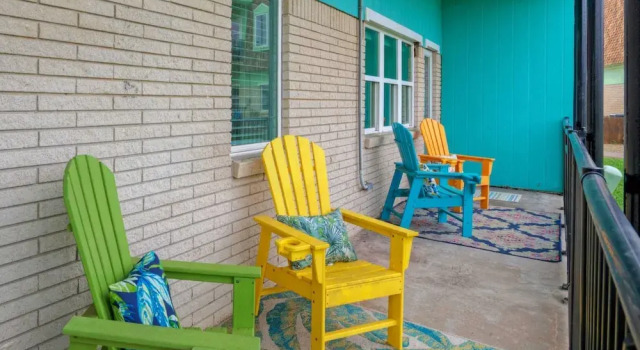 Коттедж Sleeps 22 3 Condos in Beachfront Complex w/ Pool, Pickleball Island Retreat