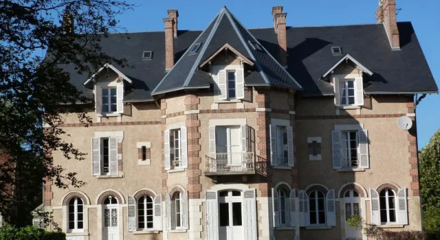 Chateau De La Brosse La Chaumiere Quincy Sologne Berry, Rezerwuj Hotel Hotele w Cher z parkingiem, Parking