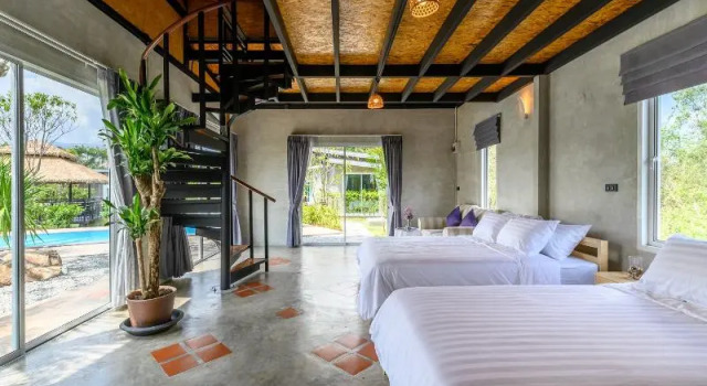 Семейный номер Standard с балконом и с видом на бассейн Loftpical Resort