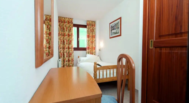 Семейные апартаменты с балконом Apartamentos Xaloc HRC
