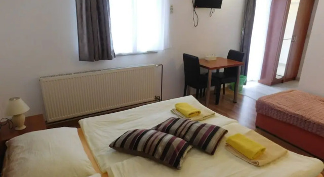 Двухместный номер Standard с балконом Guesthouse Sara