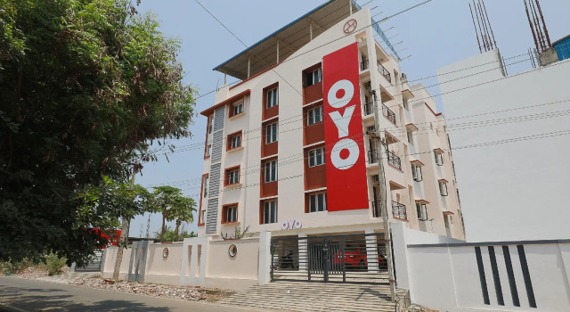 OYO 39342 Beehive Inn, Забронировать Отель Отели штата Тамилнада 3 звезды, 3*