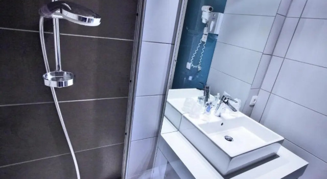 Двухместный номер Standard Kyriad Bourg En Bresse