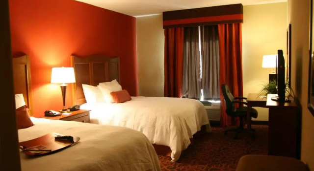 Hampton Inn & Suites Brenham, Rezerwuj Hotel Brenham Teksas