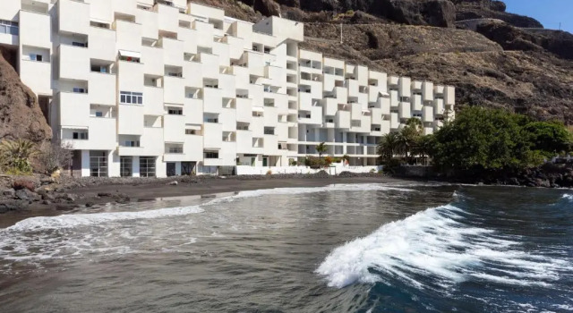 Апартаменты Home2Book Beach Front Las Gaviotas