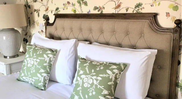 Номер Deluxe One Holyrood Hotel