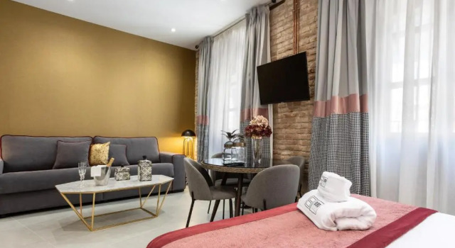 Студия BiBo Suites Plaza Nueva