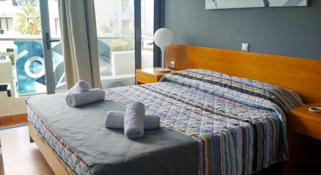Двухместный люкс Sunny Days Hotel