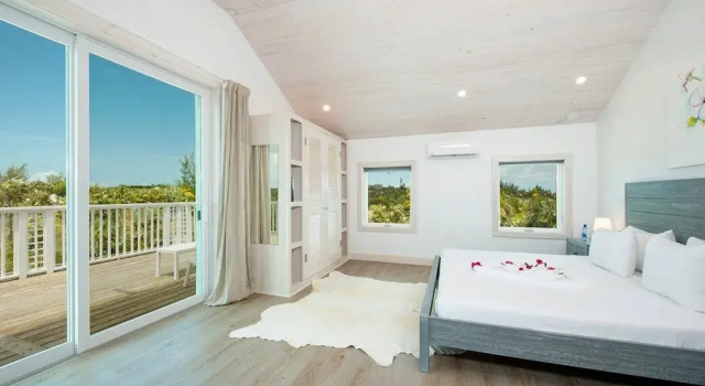 See Sea 2 Bedroom Home
