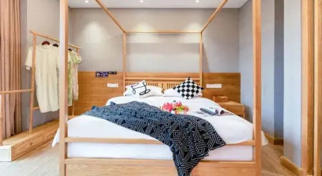 Люкс Fireworks Homestay (Yichun Wanzhai Ancient City Scenic Area Store)