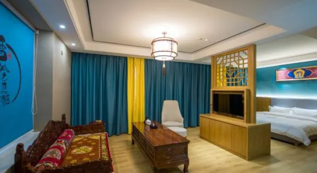 Люкс Deluxe Kangding Snow Mountain Love Hotel