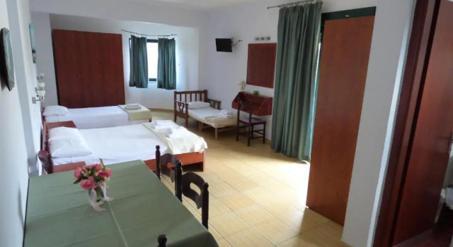 Студия Dolphins Apartments & Rooms