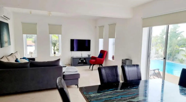 Villa utopia 2