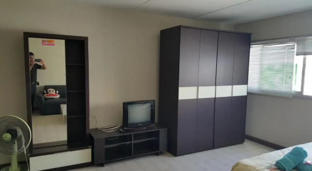 Popular Condo by Jintana, Забронировать Отель Отели Тунг-Си-Кан с парковкой, Парковка