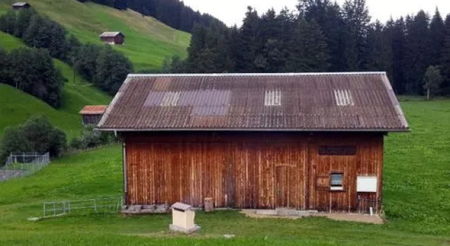 MAIENSäSS BOSTG CABERNARD BRIGELS, Rezervați Hotel Hoteluri în Brigels cu parcare, Parcare