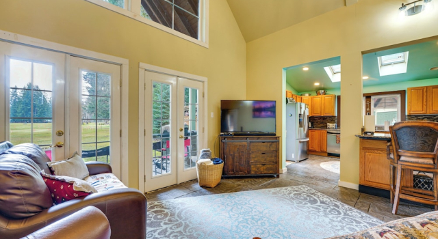 Ski, Fish & Explore: Packwood Home w/ Sauna!