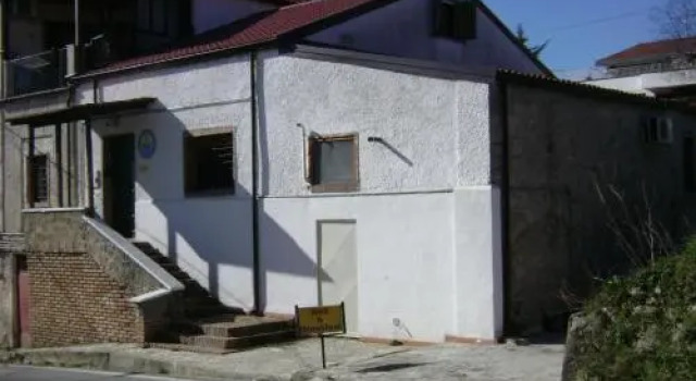 B&B Ixia