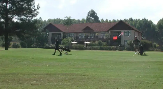 White River Golf Lodge, Забронировать Отель Уайт-Ривер Witrivier, рядом с Pine Lake Inn Golf Course