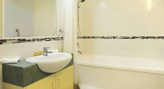 Люкс c 1 комнатой с балконом и с видом на океан at Whitsunday Vista Holiday Apartments