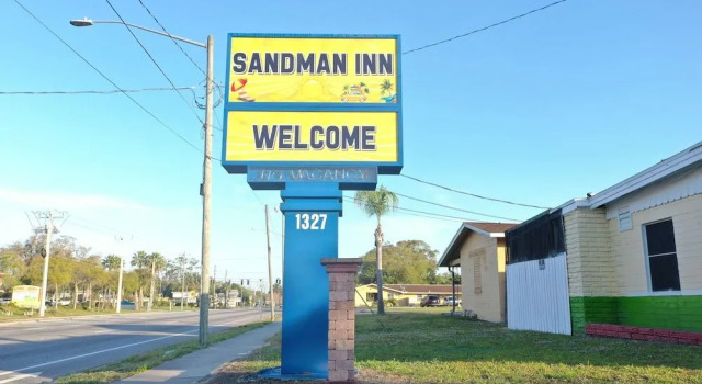 Sandman Inn Motel