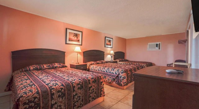 Monterrey Motel Padre Island, Corpus Christi BY OYO, Забронировать Мотель Остров Падре Mustang Island