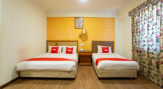 Люкс Superior Capital O Hotel Grand Orchard