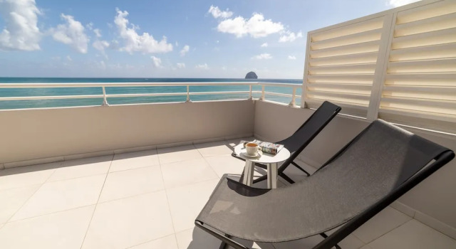 Вилла Luxury с 4 комнатами с видом на море Eden Roc Villas
