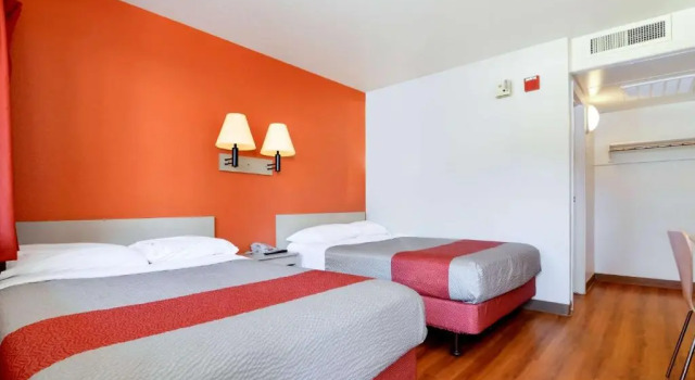 Четырёхместный номер Standard Motel 6-Big Bear Lake, CA
