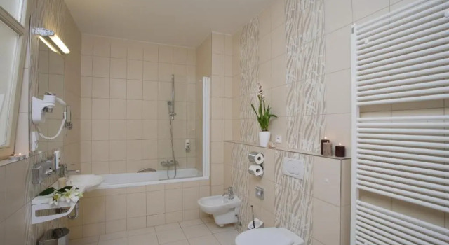 Люкс Deluxe 1.Republic Hotel
