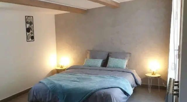 Au muret, Prenota Hotel Hotel a Alvernia con parcheggio, Parcheggio