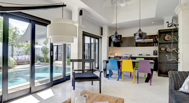 Villa Ema Seminyak, Rezervovat Vila Chaty v Bali, Chalupa
