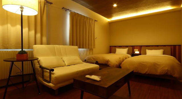 Четырёхместный номер Standard Villa Monrepos