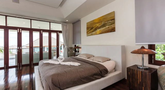 Unique Pool Villa with 5 Bedrooms and Sea View (PM-C1)