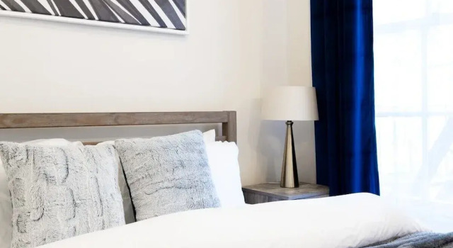 East Village Townhouse, Забронировать Апартаменты/квартира Апартаменты Нью-Йорка, рядом с The Scene Gallery, Апартаменты/квартира