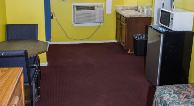 Номер Economy Bloomfield Motel