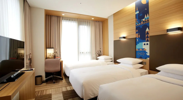 Трёхместный номер Standard Aloft by Marriott Seoul Myeongdong